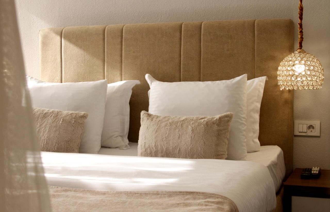 Hotel Driada Gjakova Екстериор снимка