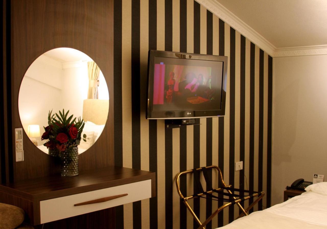 Hotel Driada Gjakova Екстериор снимка