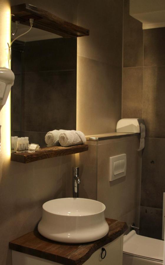 Hotel Driada Gjakova Екстериор снимка