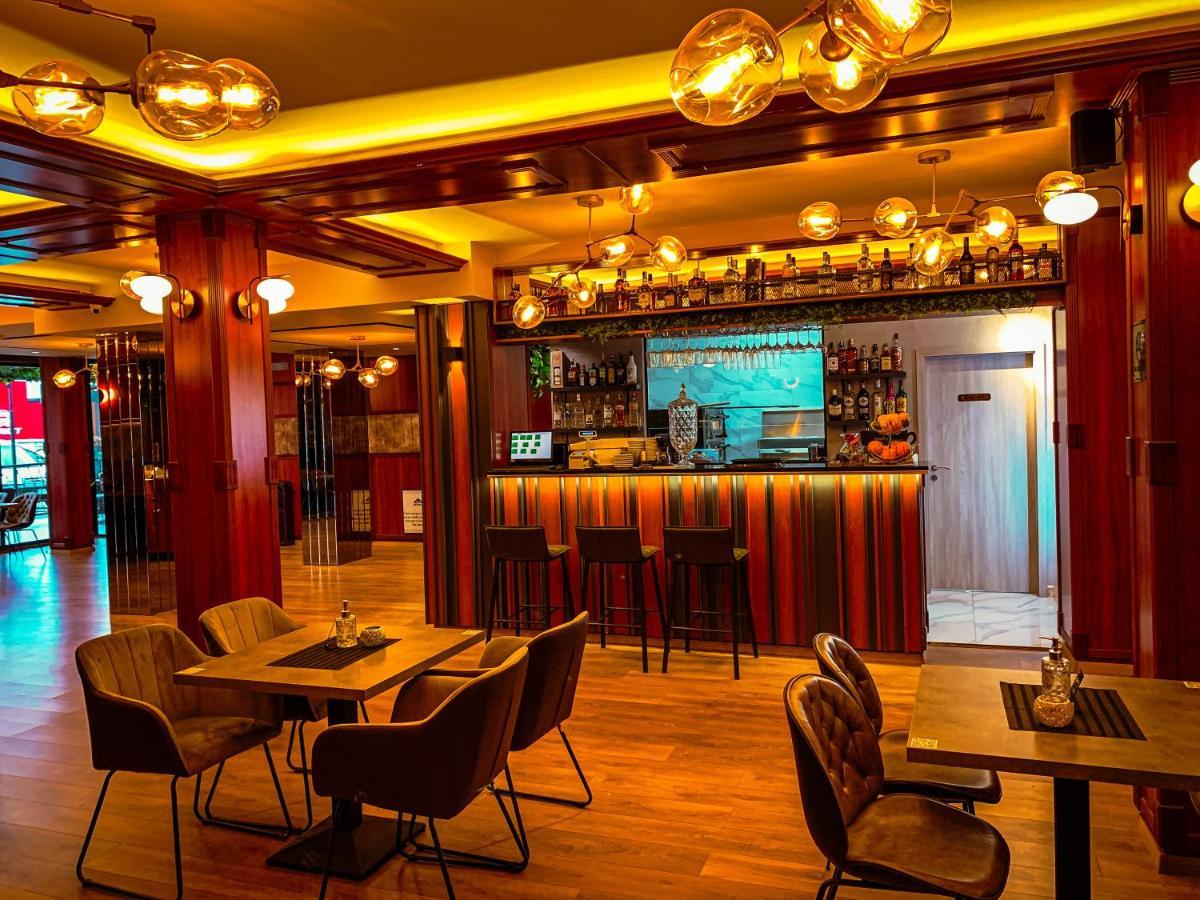 Hotel Driada Gjakova Екстериор снимка