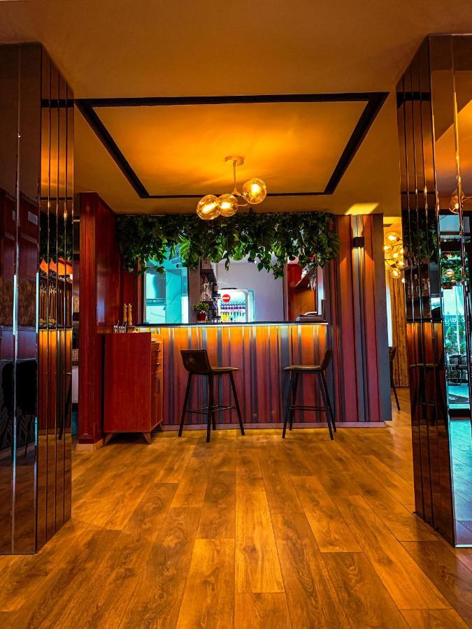 Hotel Driada Gjakova Екстериор снимка