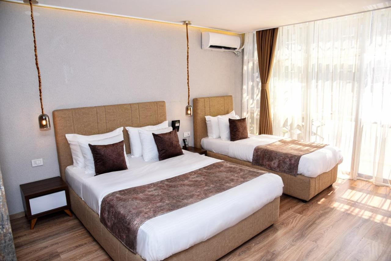 Hotel Driada Gjakova Екстериор снимка