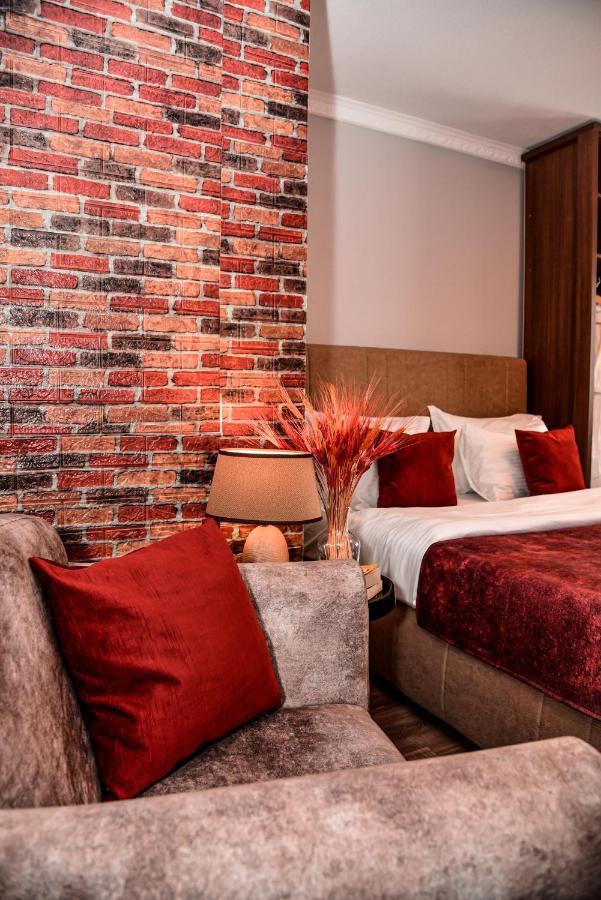 Hotel Driada Gjakova Екстериор снимка