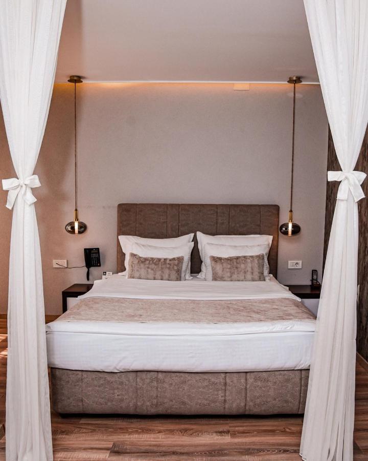 Hotel Driada Gjakova Екстериор снимка