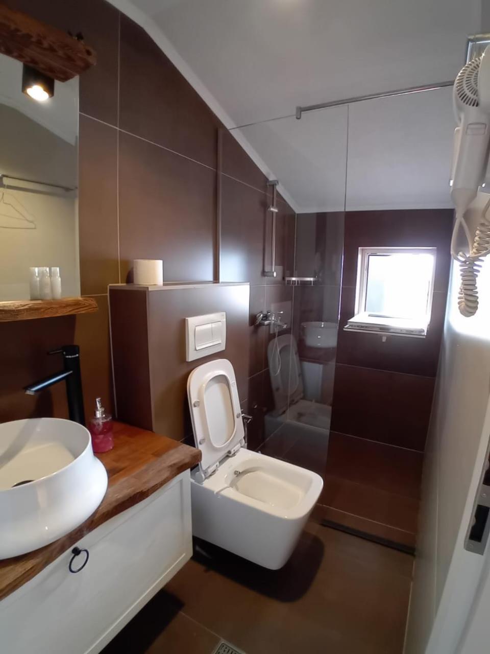 Hotel Driada Gjakova Екстериор снимка
