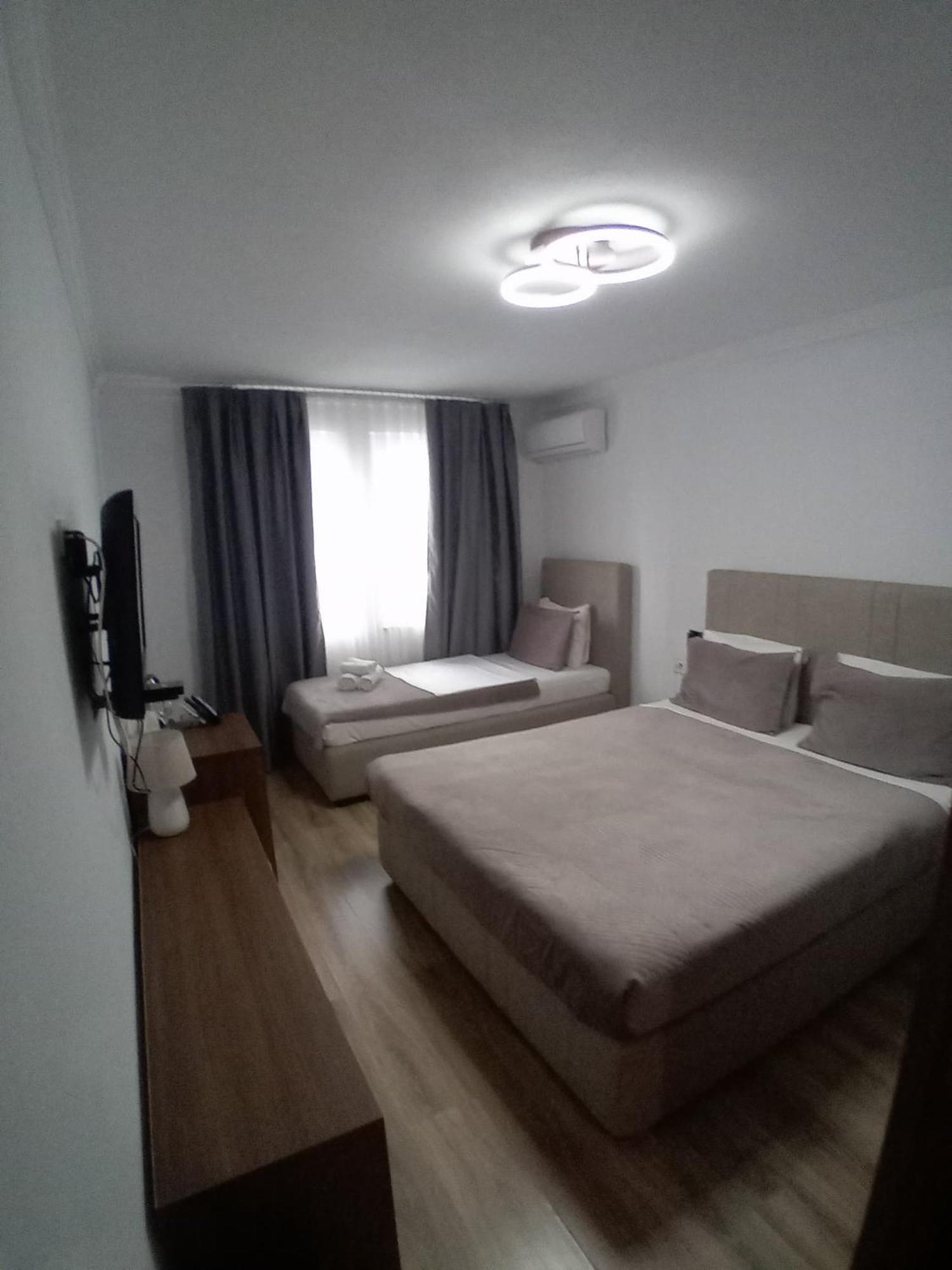 Hotel Driada Gjakova Екстериор снимка